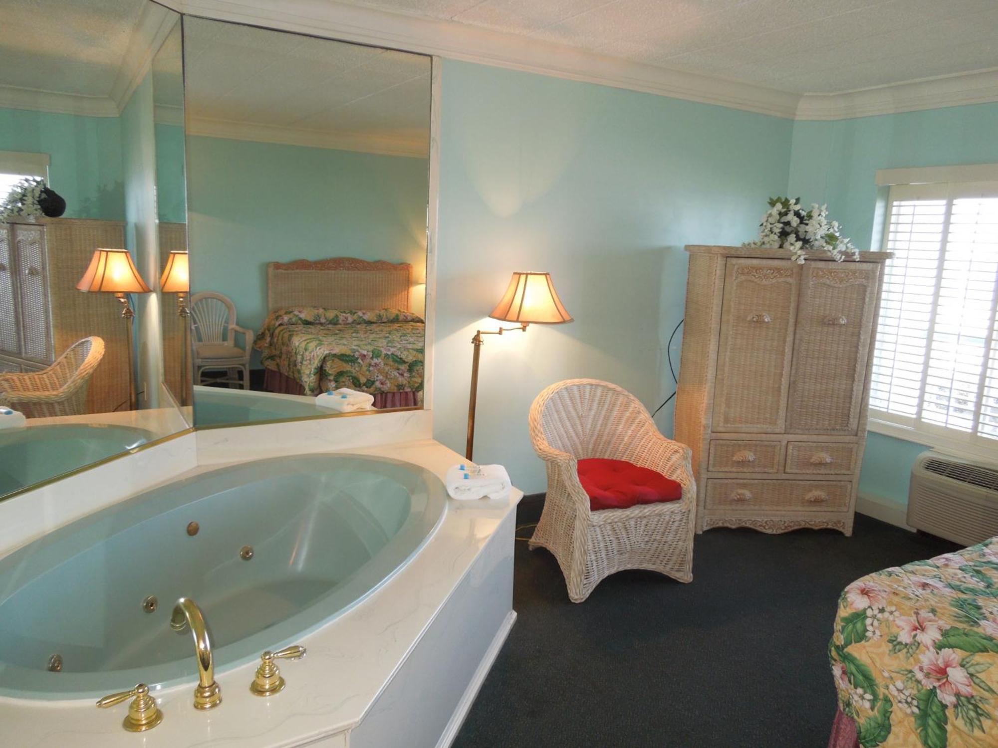 Baymont By Wyndham Virginia Beach Oceanfront Exterior photo