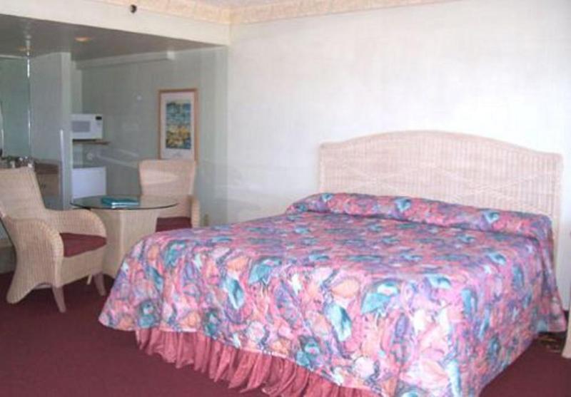 Baymont By Wyndham Virginia Beach Oceanfront Exterior photo
