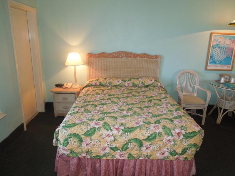 Baymont By Wyndham Virginia Beach Oceanfront Exterior photo