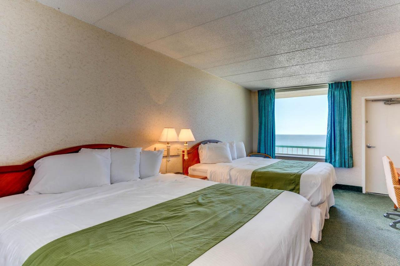 Baymont By Wyndham Virginia Beach Oceanfront Exterior photo